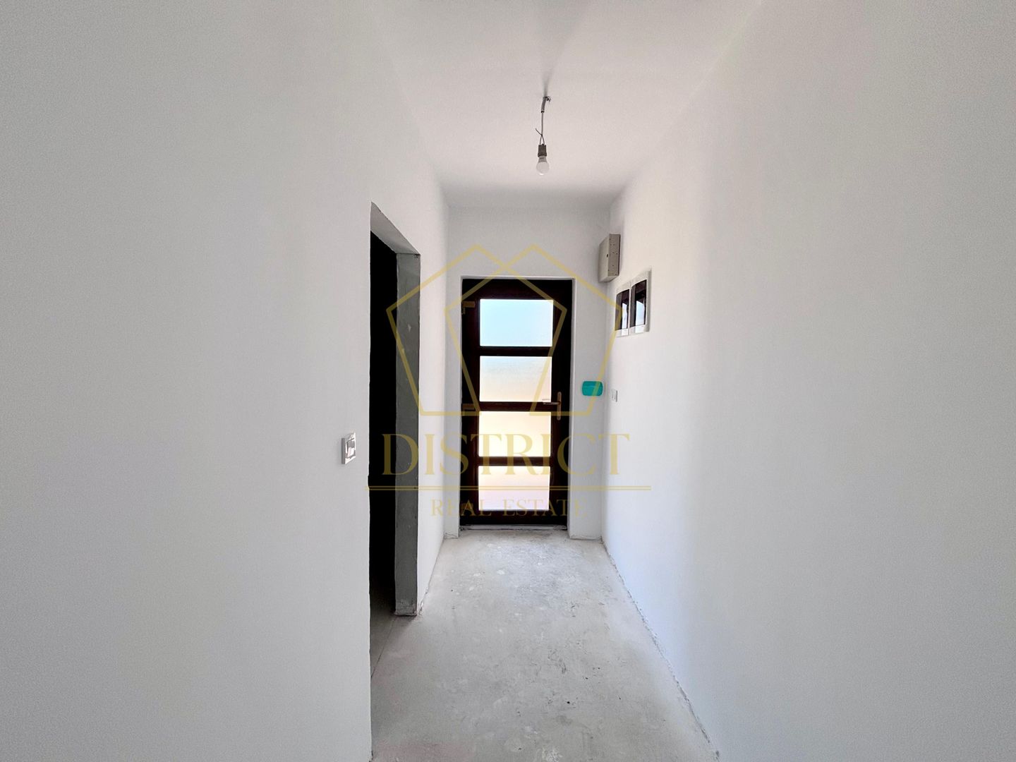 COM 0% Casa moderna cu 4 camere si garaj | Dumbravita - Poză 13
