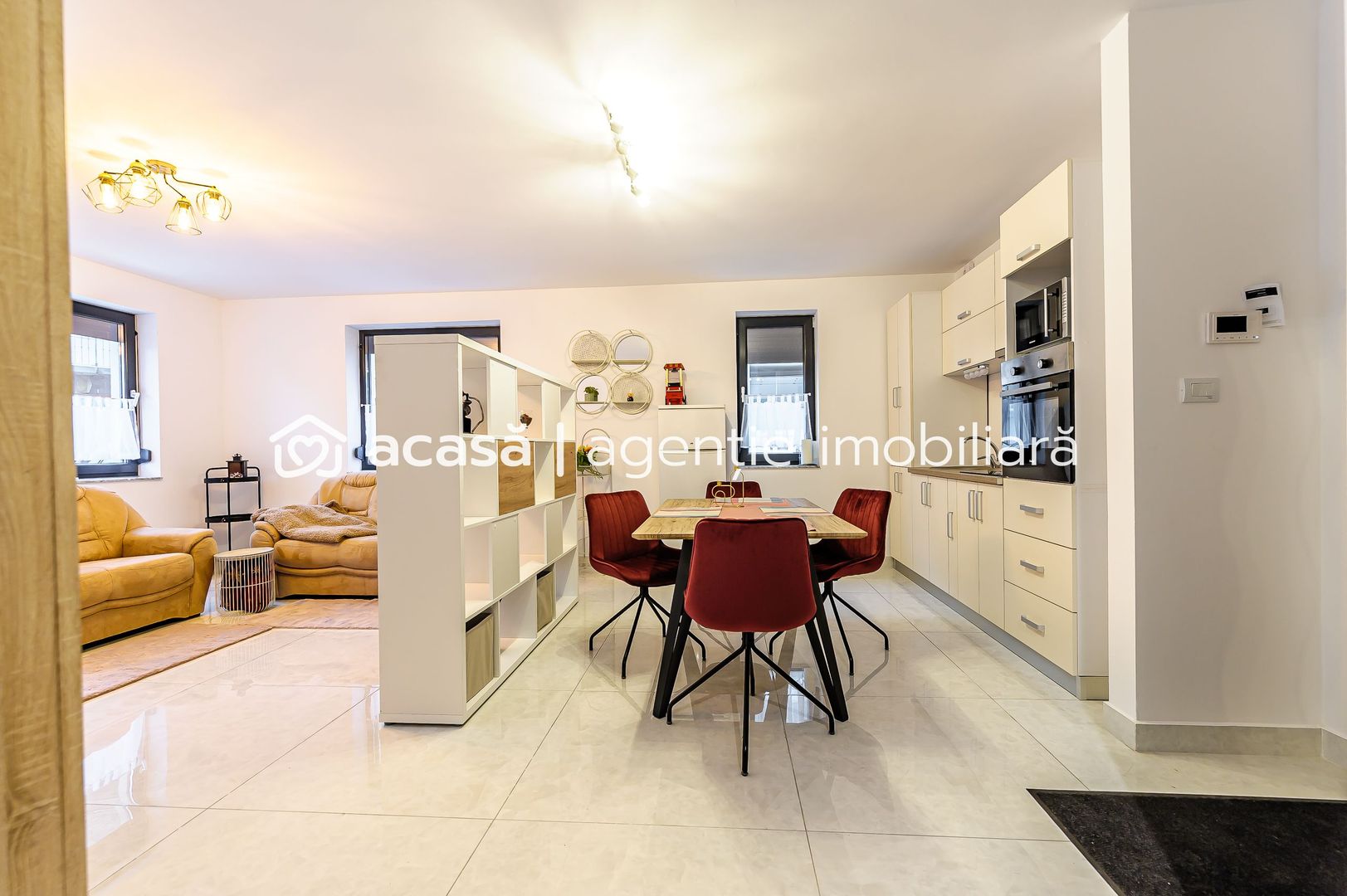 Apartament ultracentral în bloc nou, 2 camere cu terasa proprie - Poză 4