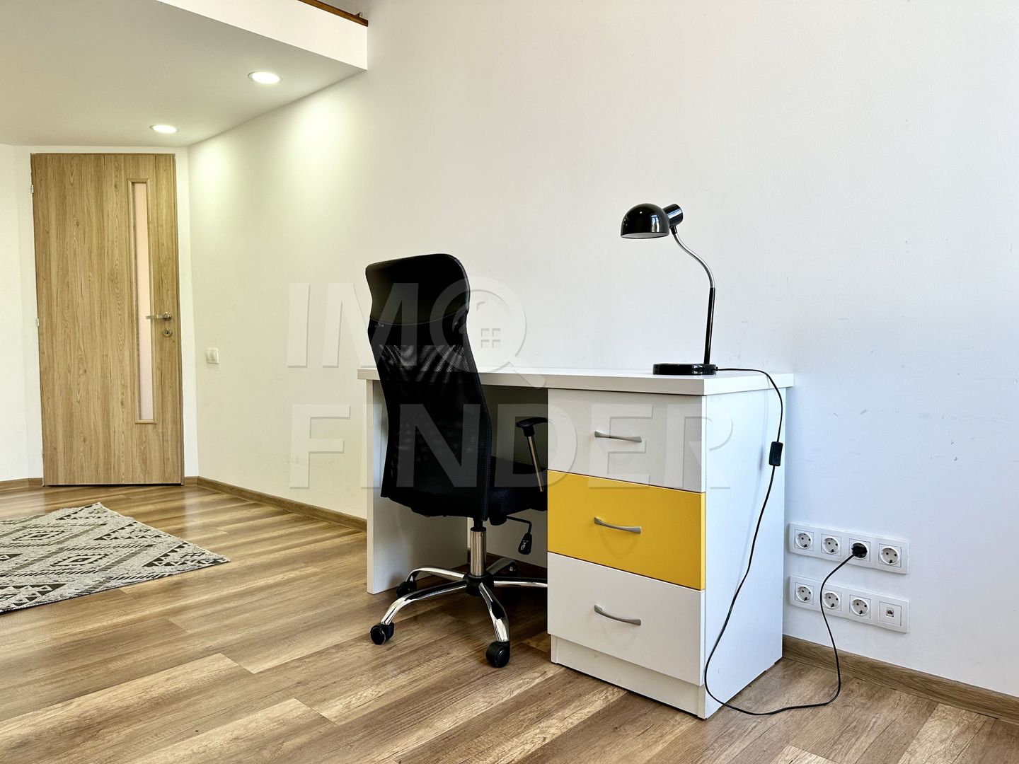 Închiriere 3 camere, 65 mp, în vilă, Str Republicii, aproape de UMF - Poză 8