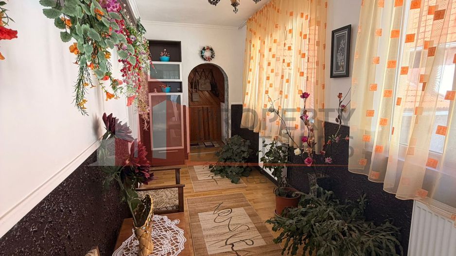 Casă tradițională cu 1800 mp teren  în Sohodol, Bran | Priveliște superba - Poză 17