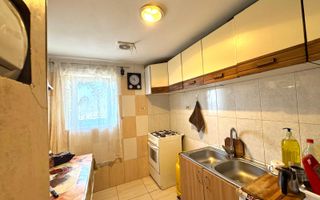 Casa de caramida de vanzare Surdesti cu teren intravilan 5000mp - Poză 12