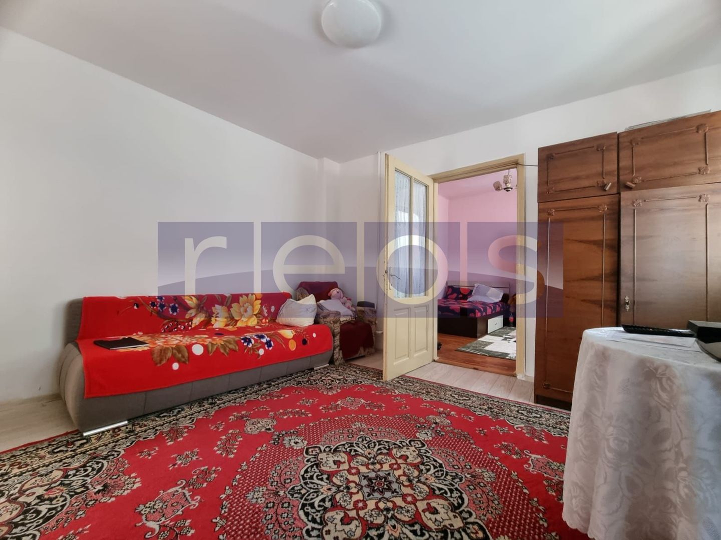 VANZARE CASA 2 CAMERE | ZONA TINERETULUI -CURTE COMUNA - Poză 3