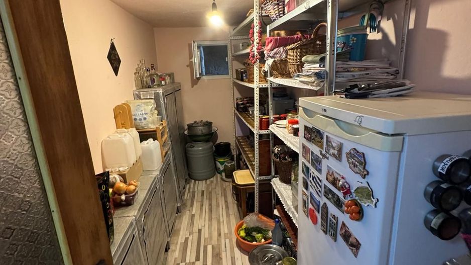 Casă cu 4 camere de vânzare – Str. I. C. Brătianu - Poză 6