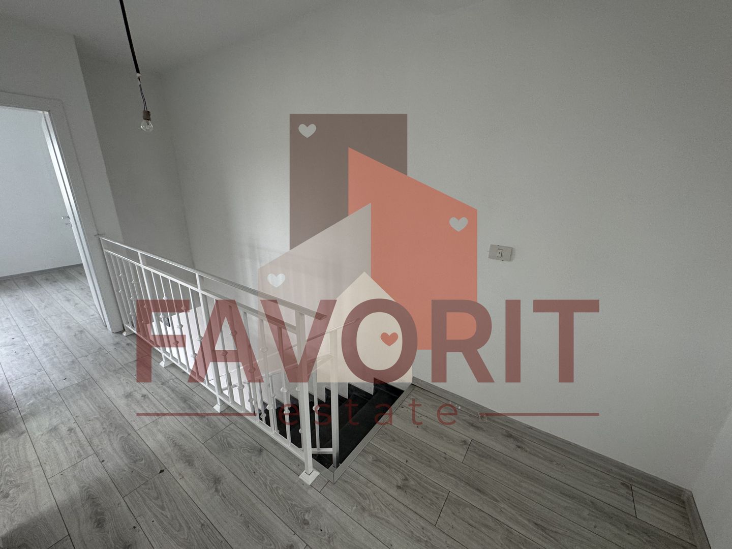 Finisat la cheie. Bucatarie inchisa. 311 mp teren - Poză 13