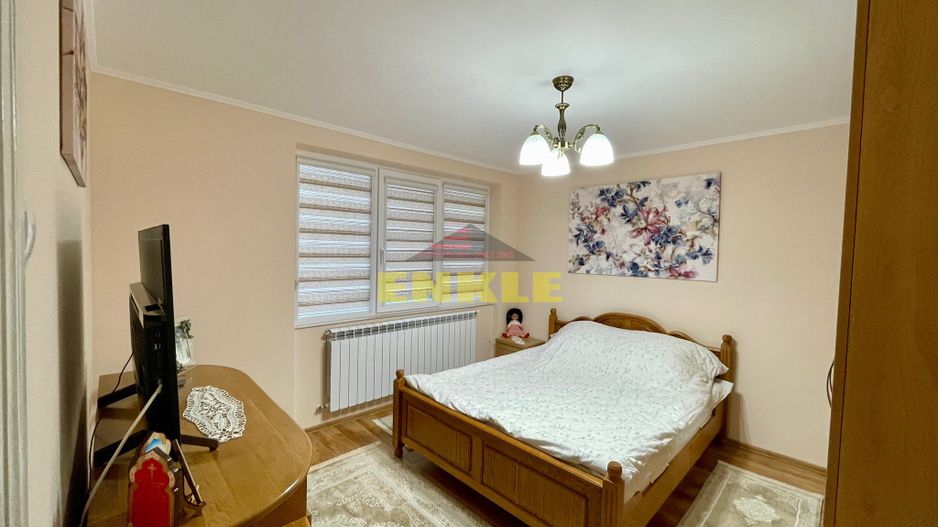 De vanzare apartament cu doua camere, zona Marchian - Poză 1