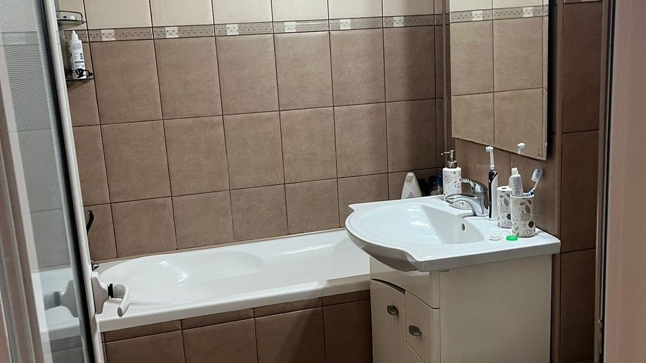 Apartament de vanzare Satu Mare, Micro 16, 4 camere. - Poză 3