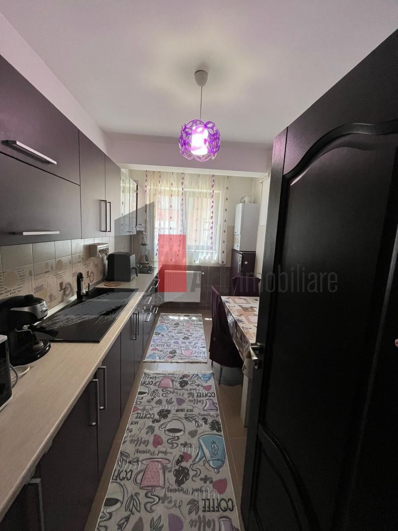 Inchiriere apartament 3 camere in complex Apusului Residence - Poză 4