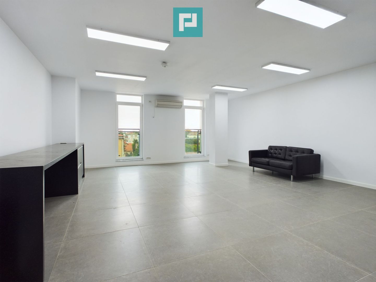 Sediul Dvs. de Afaceri Modern în Complexul PLAZA - Poză 1