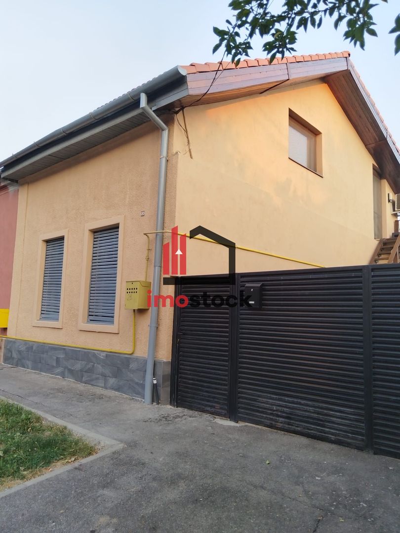 Casă -zona Liviu Rebreanu - Poză 2