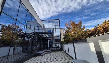 Oportunitate investitie - Vila renovata cu chiras in zona Bucurestii Noi