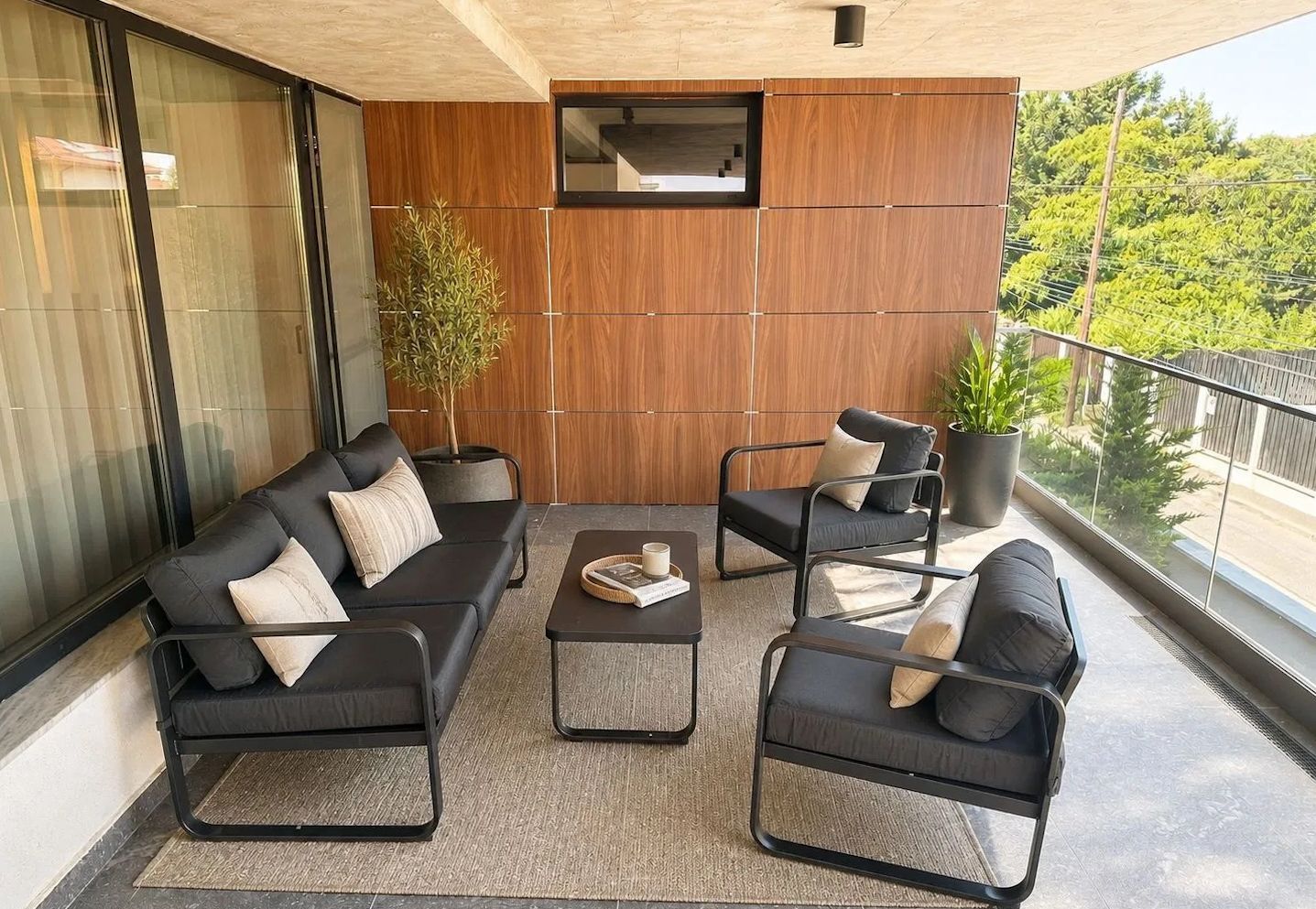 For Rent | 4-Room Apartment I 141 sqm | Iancu Nicolae I Storage Box - Poză 2