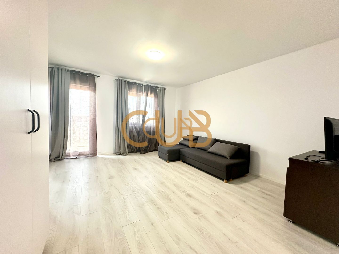 Ap1cam mobilat+utilat | bloc nou,centrala,parcare| Giroc - Hotel IQ - Poză 2