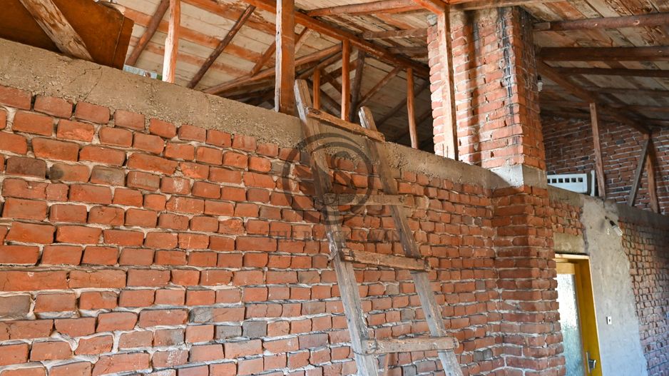 Casa cu 6 camere de vanzare | Zona Ultracentrala, Baicoi | Comision 0% - Poză 31