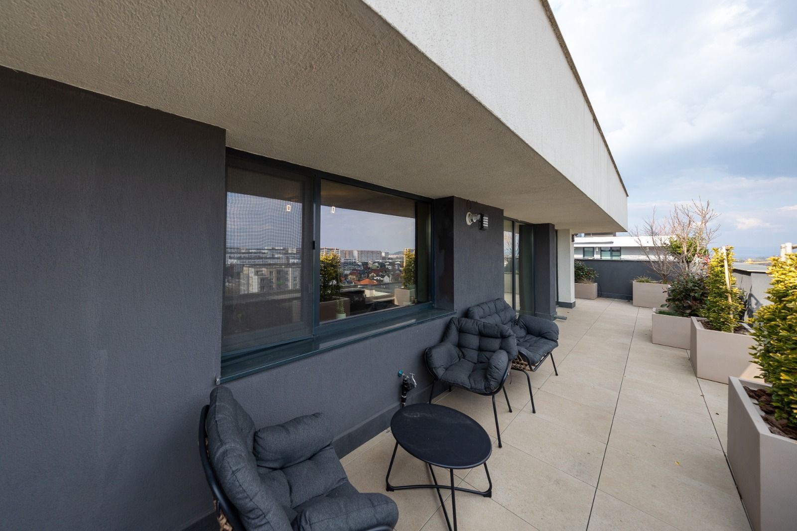 Penthouse superb, 3 camere+parcare subterana ,203 mp-Coresi - Poză 21