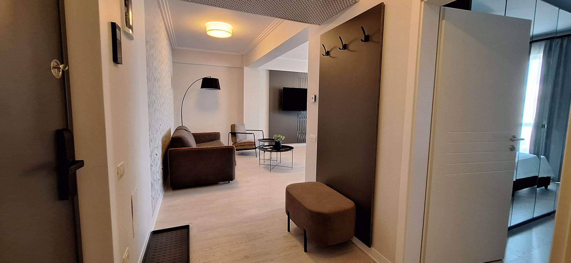 Apartament mobilat si utilat cu 2 locuri de parcare - Poză 6