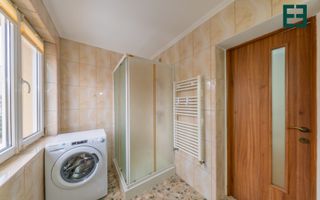 De închiriat - Apartament la casă cu 2 camere zona UTA - Arad - Poză 9