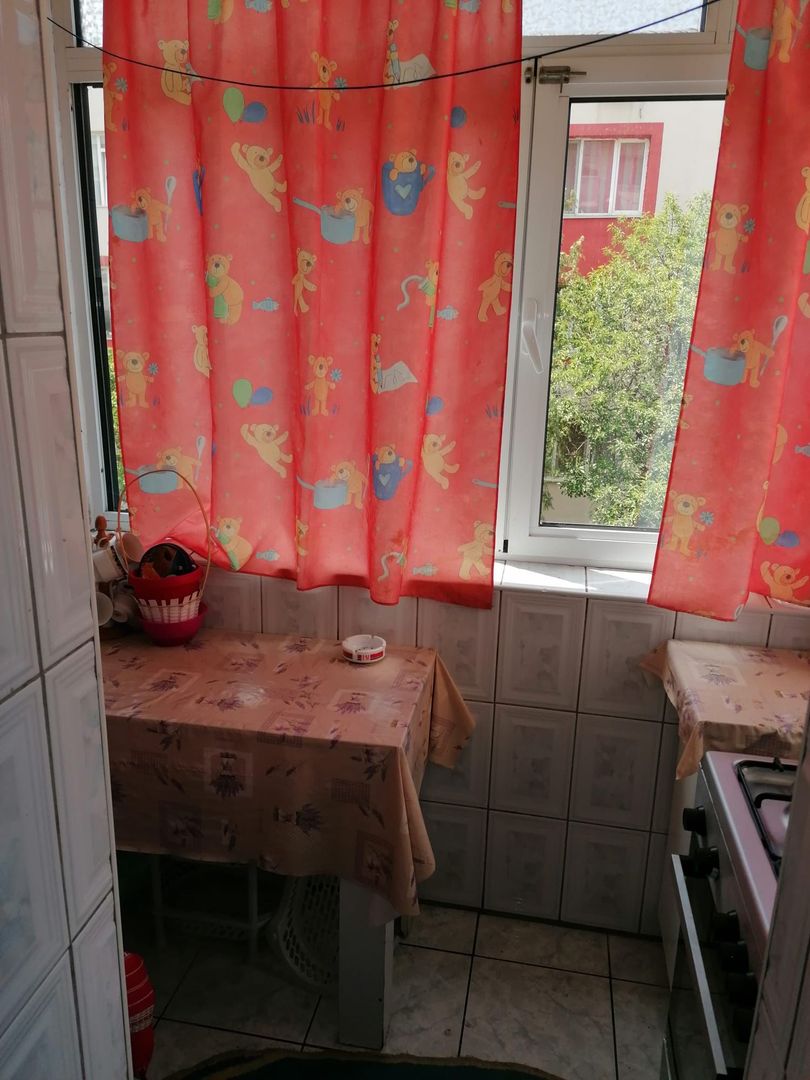 Apartament 2 camere,sector 4,etaj 2 din 4, liber imediat - Poză 17