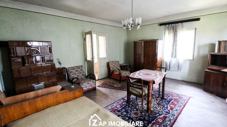 Cartierul 7 Noiembrie - Casă P+E Solidă - Singu - Poză 12