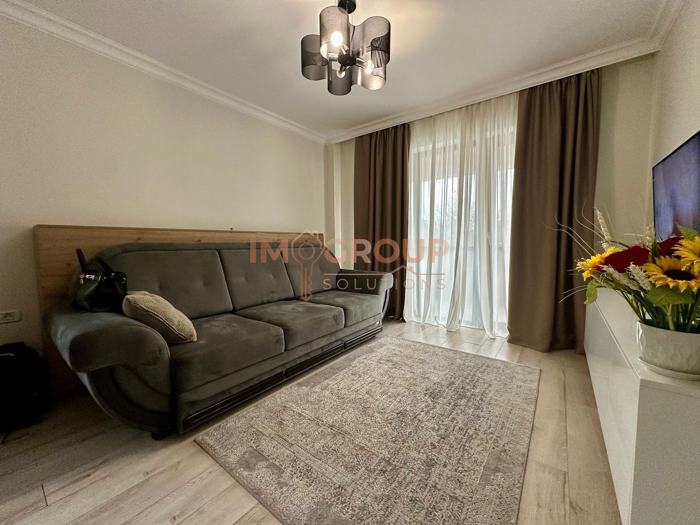 Cug - 2 Camere Decomanat+ Loc De Parcare  - Etaj 1 -Bloc 2022 - Poză 1