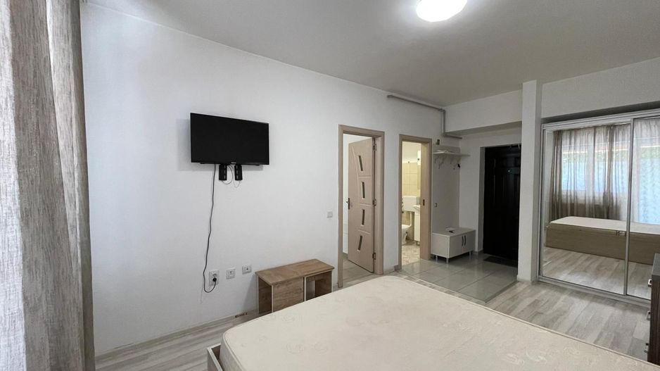 GARSONIERA BLOC NOU, CENTRALA PROPRIE, BUCATARIE INCHISA, LIBERA - Poză 3