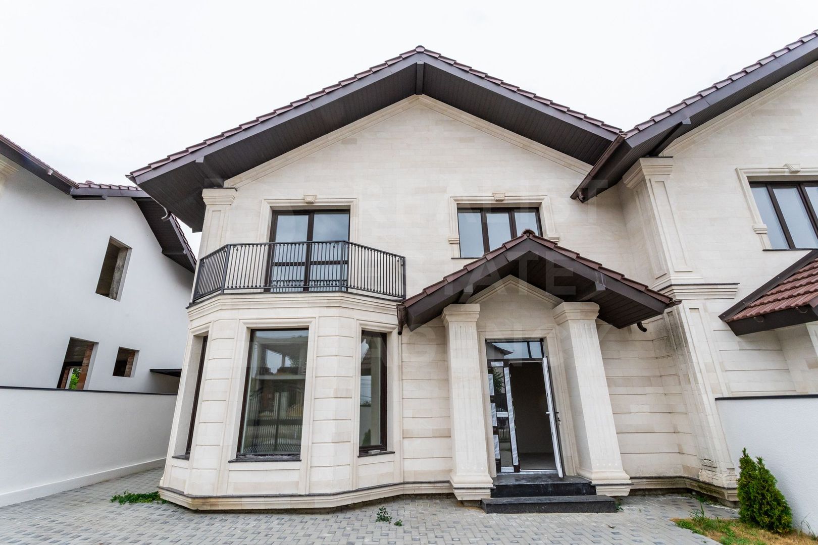 Casă, 190 mp, str. Drumul Viilor, Cricova - Poză 1