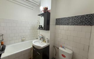 De vânzare apartament 4 camere decomandat, etaj 1 – zona Capat la 1 - Poză 6