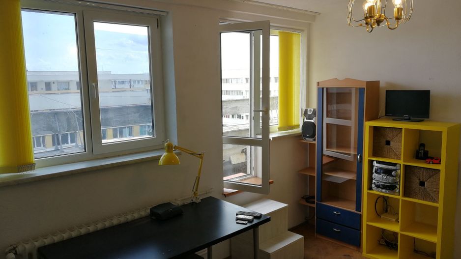 Garsoniera Piata Iancului Metrou Terasa 2 Holuri - Poză 4