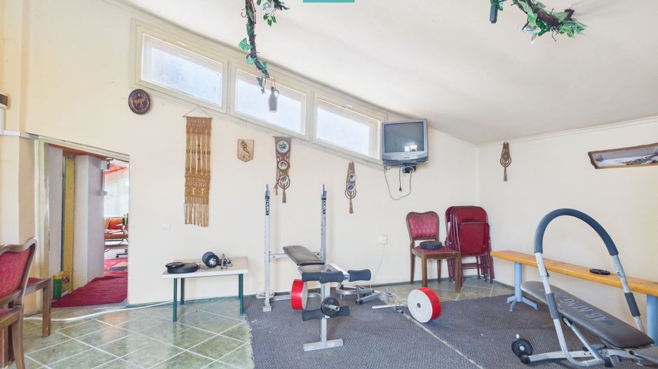 Proprietate multifuncțională centrală 1000 mp - Poză 13