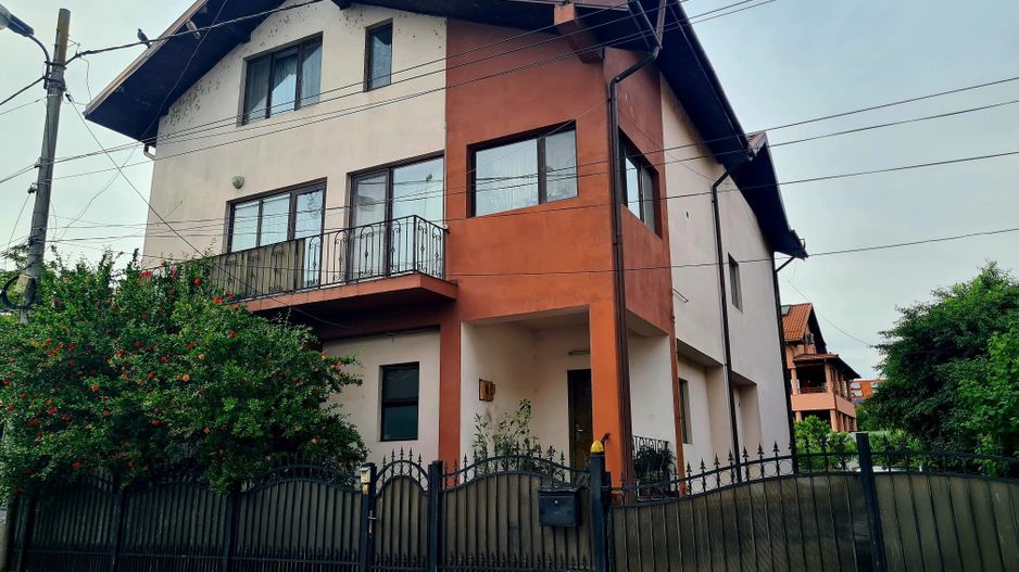 Vila 10 camere / Zona 0 a orasului - Poză 12