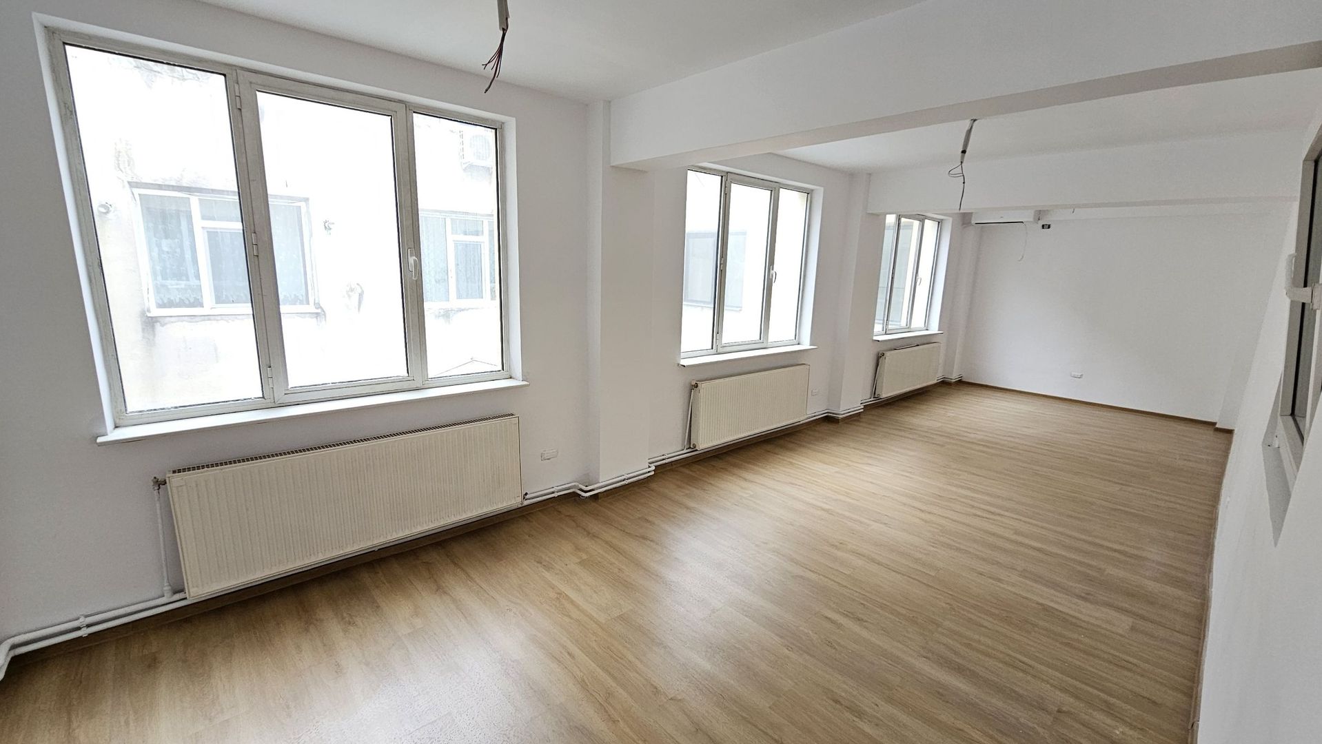 DE ÎNCHIRIAT - Birouri 90 mp, zona ultracentrală! - Poză 5