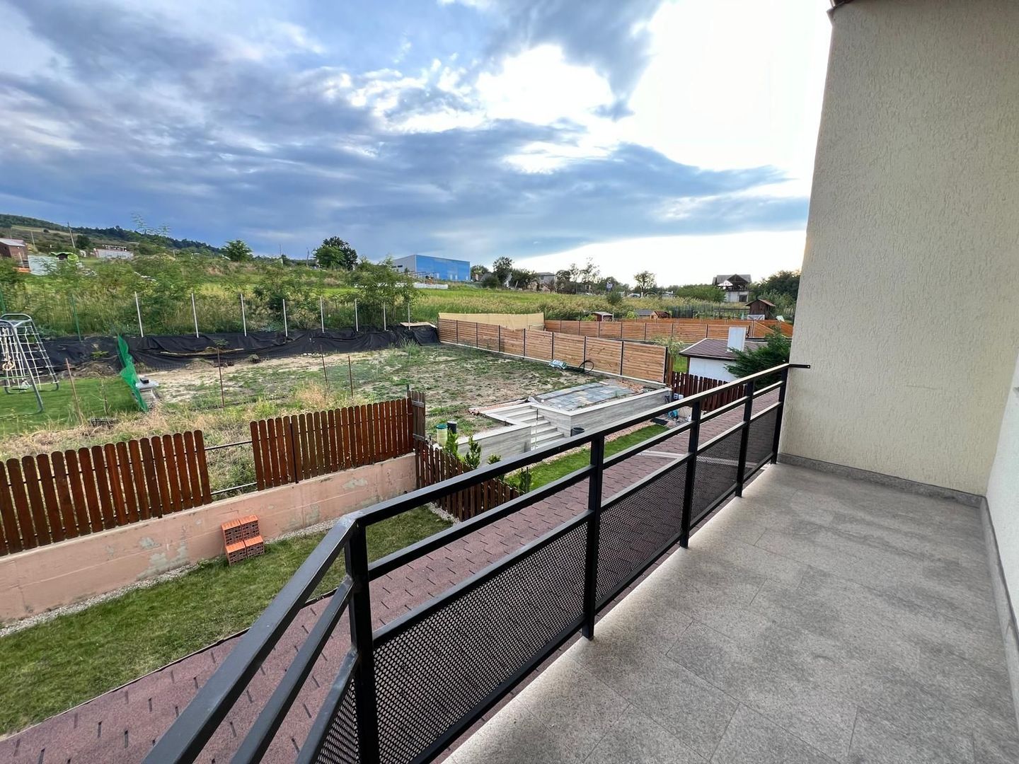 Casa cu 7 camere | 3 balcoane | Garaj | 220 mp + 80 mp curte | Cartier Panorama - Poză 33