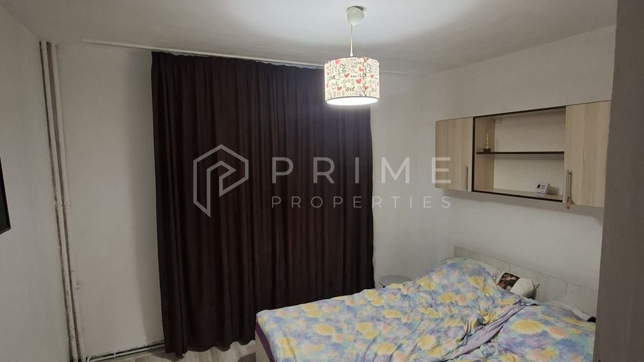 Apartament decomandat cu 3 camere Dambu Pietros - Poză 1