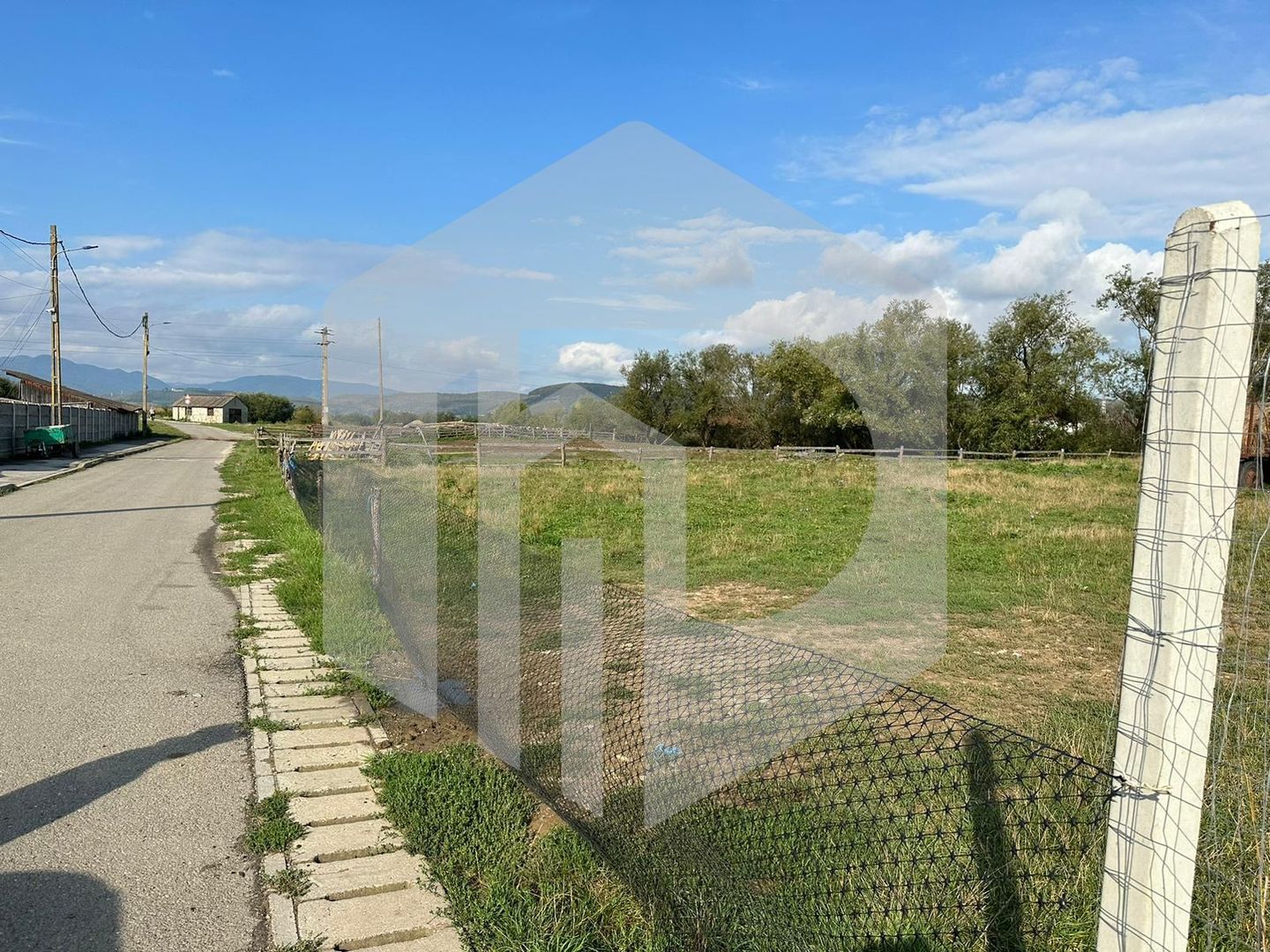 Teren 30x50 | Utilitati | Cristian | Zona de case - Poză 4