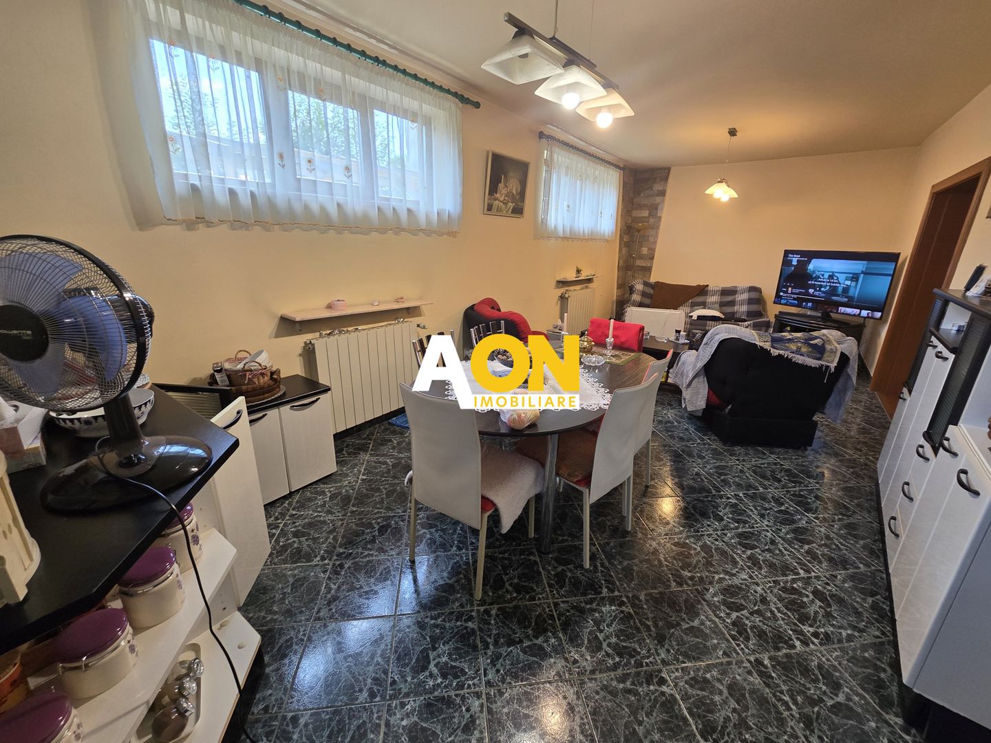 Vila cu 6 Camere,  Zona Centrala - Poză 5