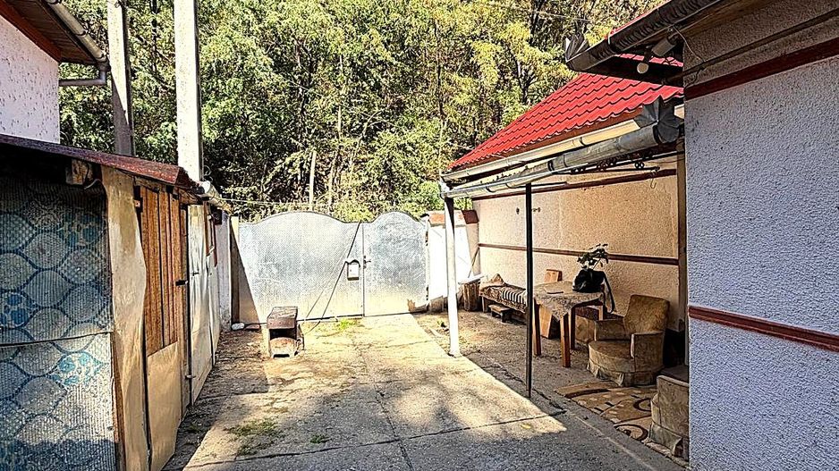 Casa de vanzare 1500 mp Cugir zona linistita - Poză 9