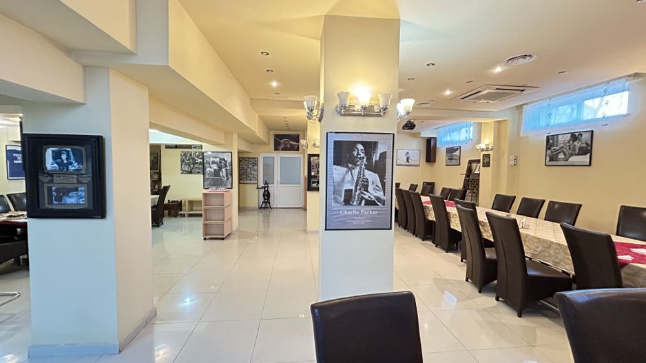 Hotel Austin D+P+3E de inchiriat - ideal birouri/clinica/scoala soferi - Poză 9