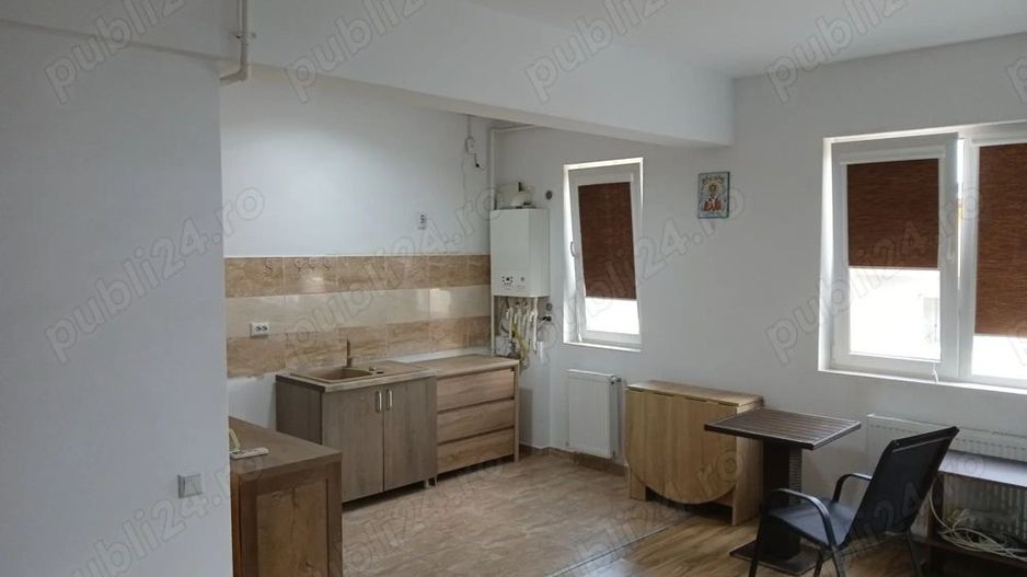 De vanzare apartament 2 camere semimobilat, zona Salaj - Poză 1