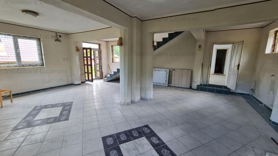 Vila P+E+Pod in Codlea zona cu aer curat,teren 1050 mp - Poză 10