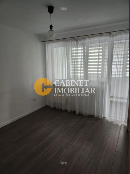 2 Camere Decomandat - Etaj Intermediar - Rond Podu Ros - Poză 2