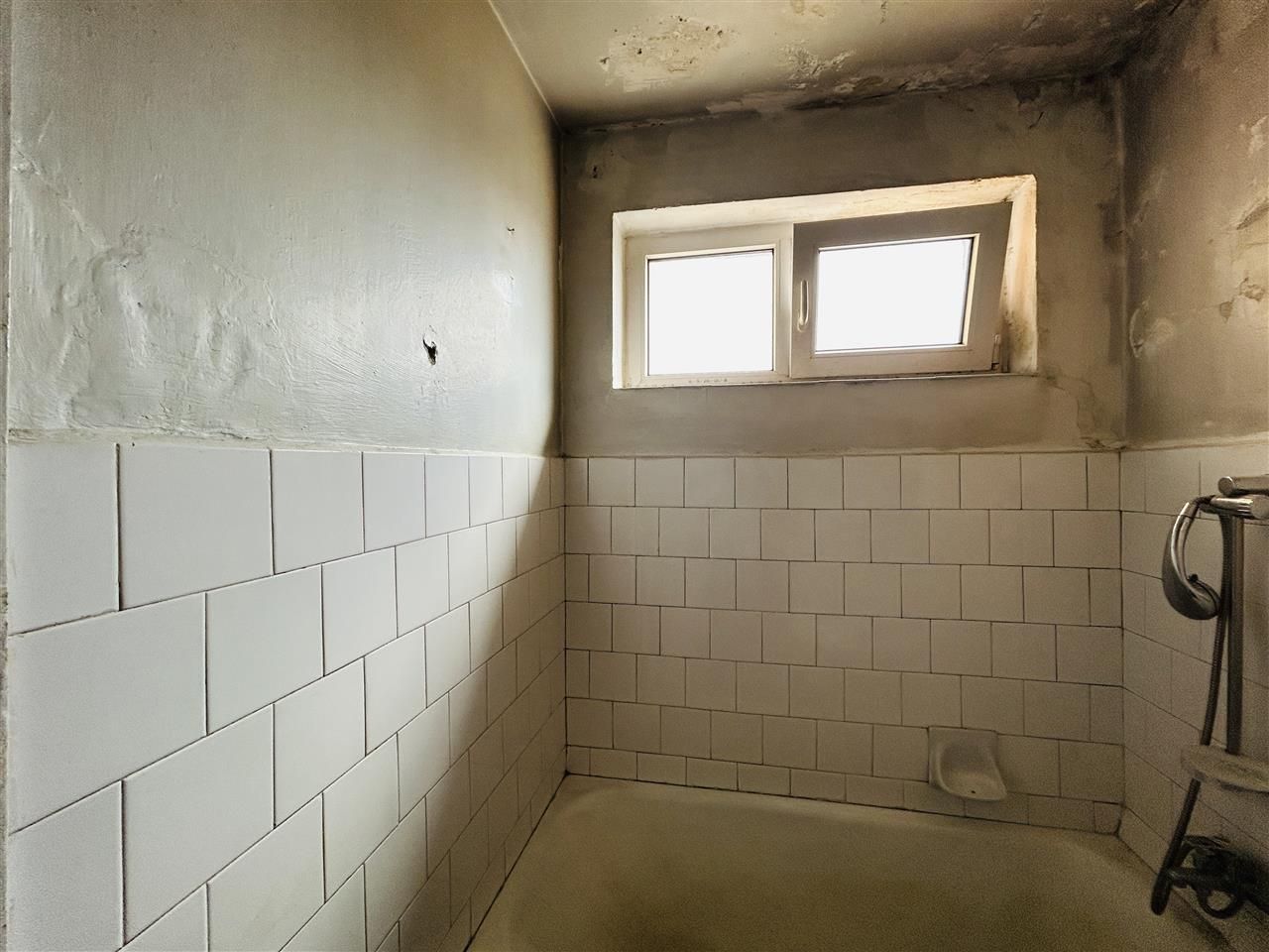 Apartament de vanzare 2 camere cu balcon mare și pivniță, zona Rahovei - Poză 9