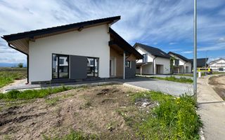 Casă pe un singur nivel INDEPENDENTĂ ENERGETIC - Cartier NOU - Poză 3