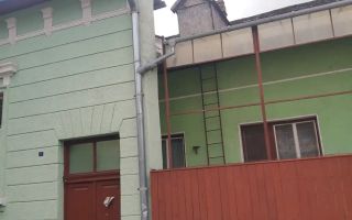 🌿 Casă cu 3 camere și curte îngrijită – zonă liniștită, Gara Mică - Poză 1