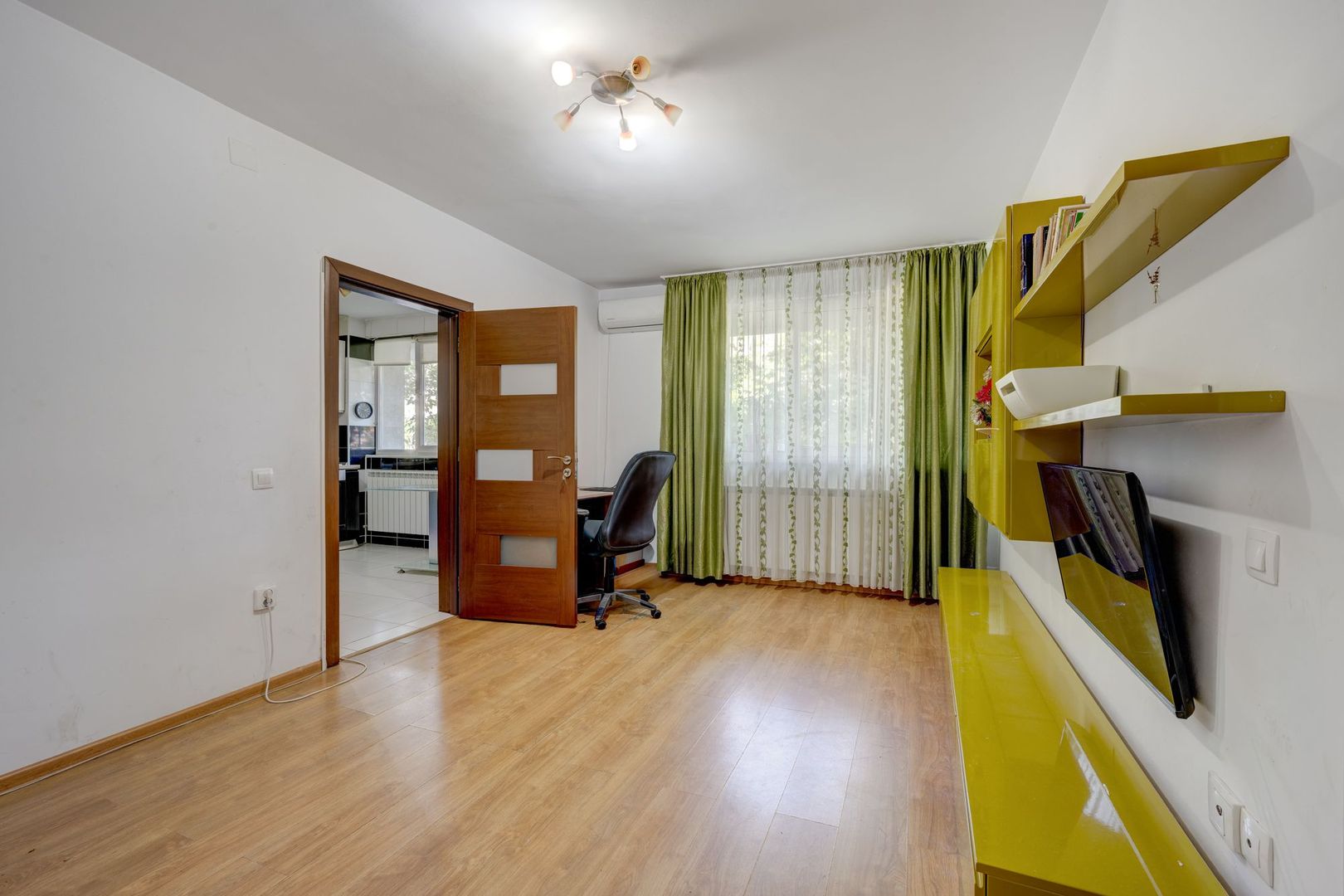 Apartament 2 camere Calea Grivitei P/7 Instalatii schimbate - Poză 3