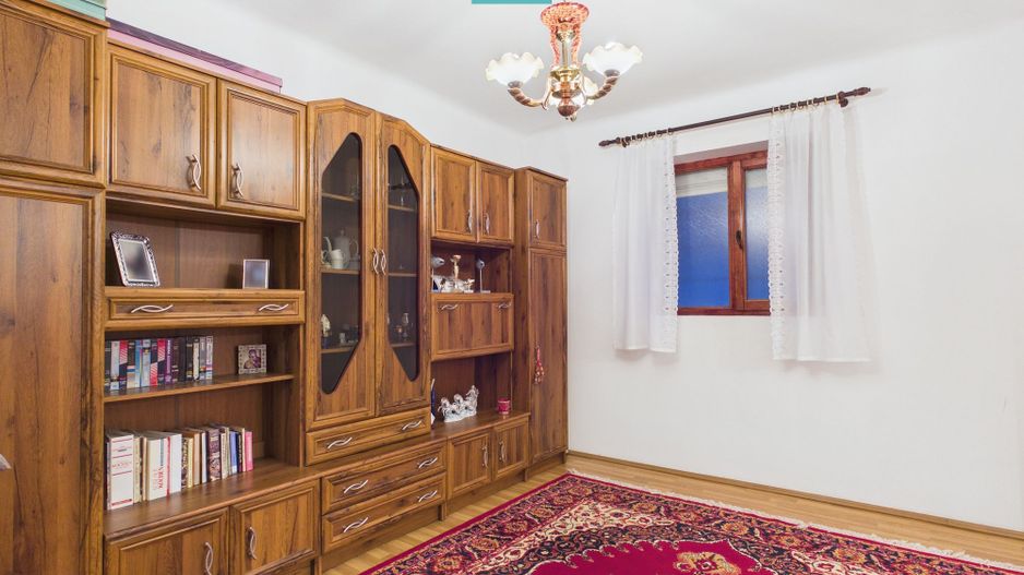 Casă 2 corpuri și 5 camere ultracentral în Curtici - Poză 20