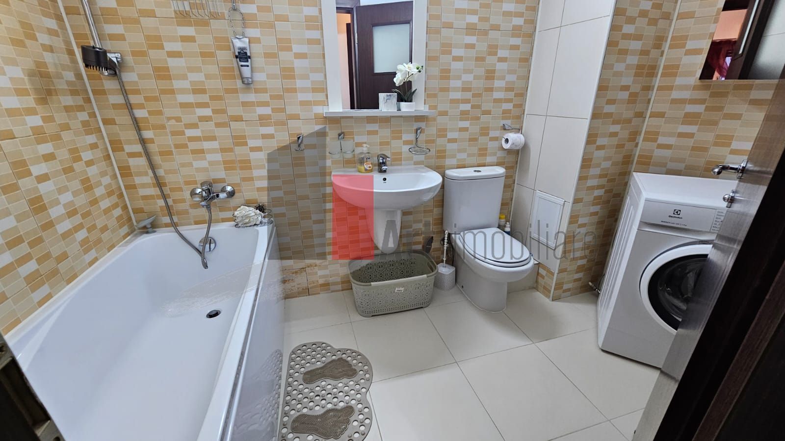 Inchiriez 2 camere bld Unirii - Poză 2