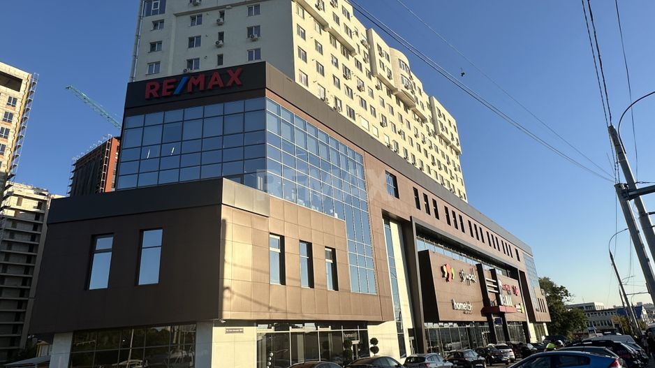 Chirie Spații de Birou 420 m2.și 300m²   sectorul Rîșcani. - Poză 1