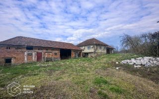 Casă cu teren generos 1.944 mp, Măgulicea, Vârfurile - Poză 2