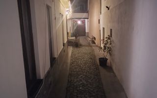 Imobil deosebit de vânzare în Centrul Vechi al Brașovului - Poză 6