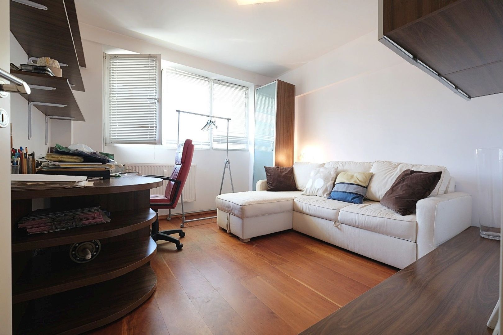 Colentina - D-na Ghica, apartament superb 3 camere mobilate si utilate - Poză 2