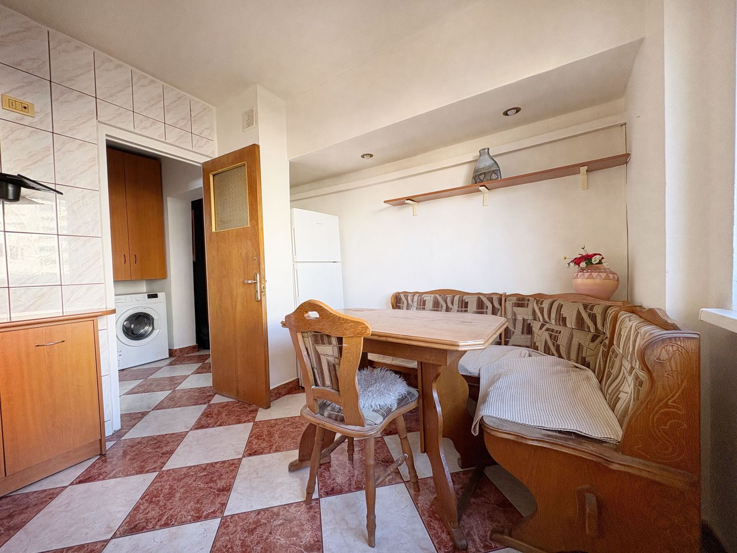 2 camere decomandat Dristor Metrou 53mp+ balcon 5mp et 6/10 bloc 1978 - Poză 2